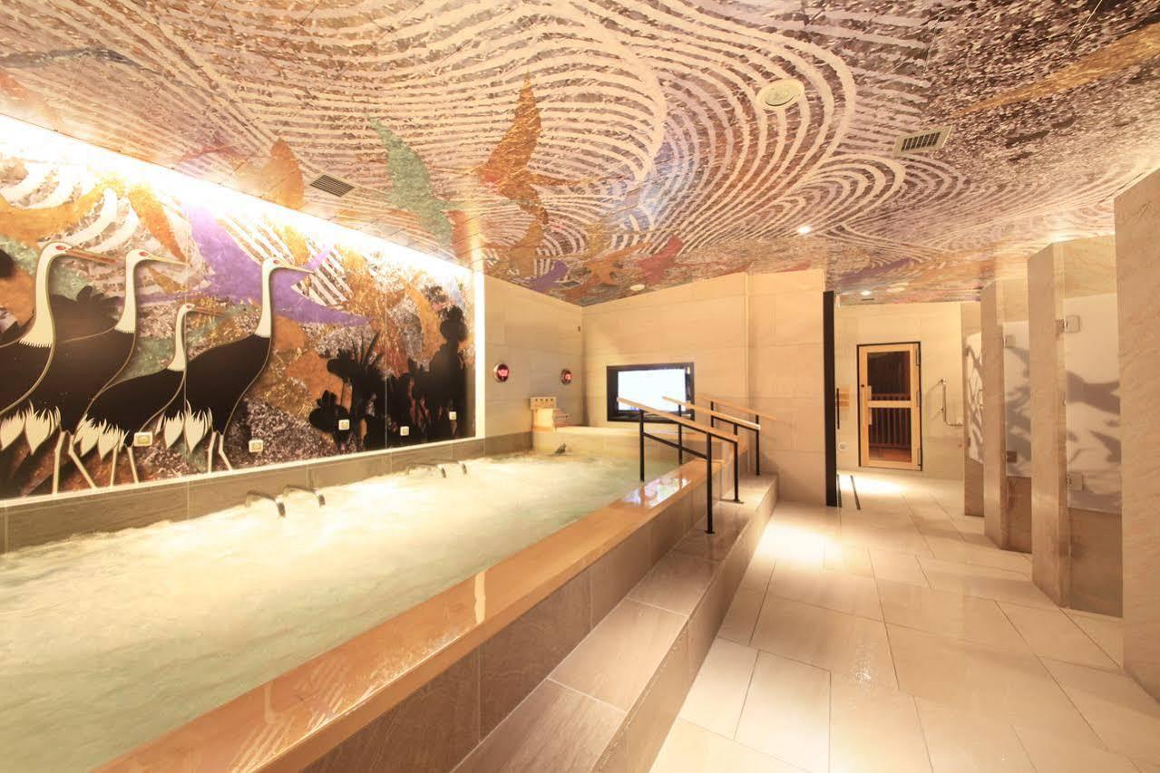 Centurion Hotel & Spa Ueno Station -Artificial Radium Hot Spring Токио Екстериор снимка